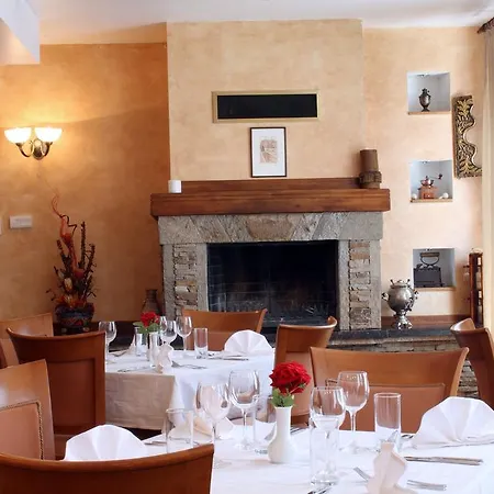 Хотел Lucky Light Boutique 4*