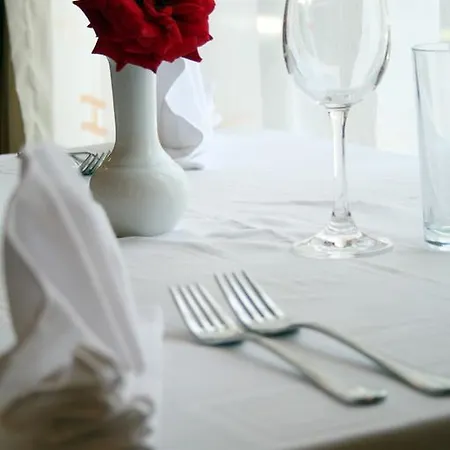 Хотел Lucky Light Boutique 4*